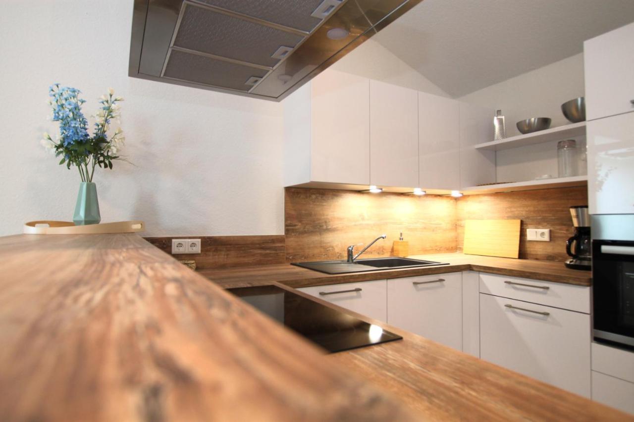 Apartment Meerzeit Mit Terrasse 후줌 외부 사진
