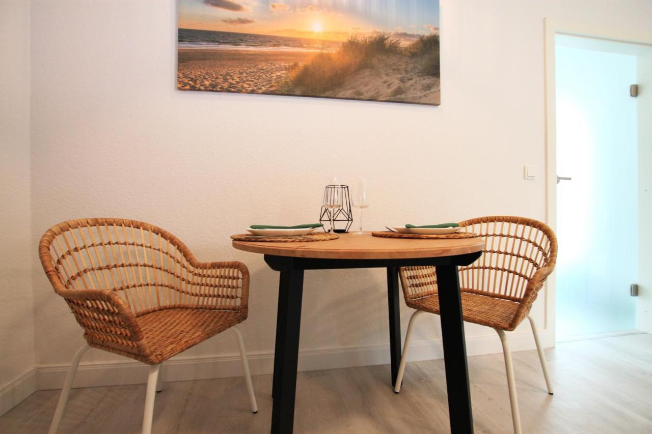 Apartment Meerzeit Mit Terrasse 후줌 외부 사진